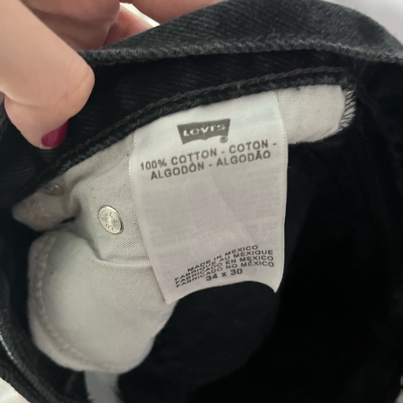 Levi’s high waisted jean shorts - Picture 2 of 5